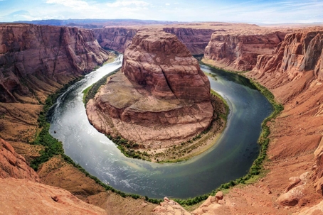 water flowing through grand canyon
