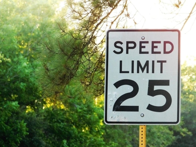 25mph speed limit sign